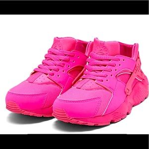 Nike Huarache new in box rare kids 6 / women’s 7.5
